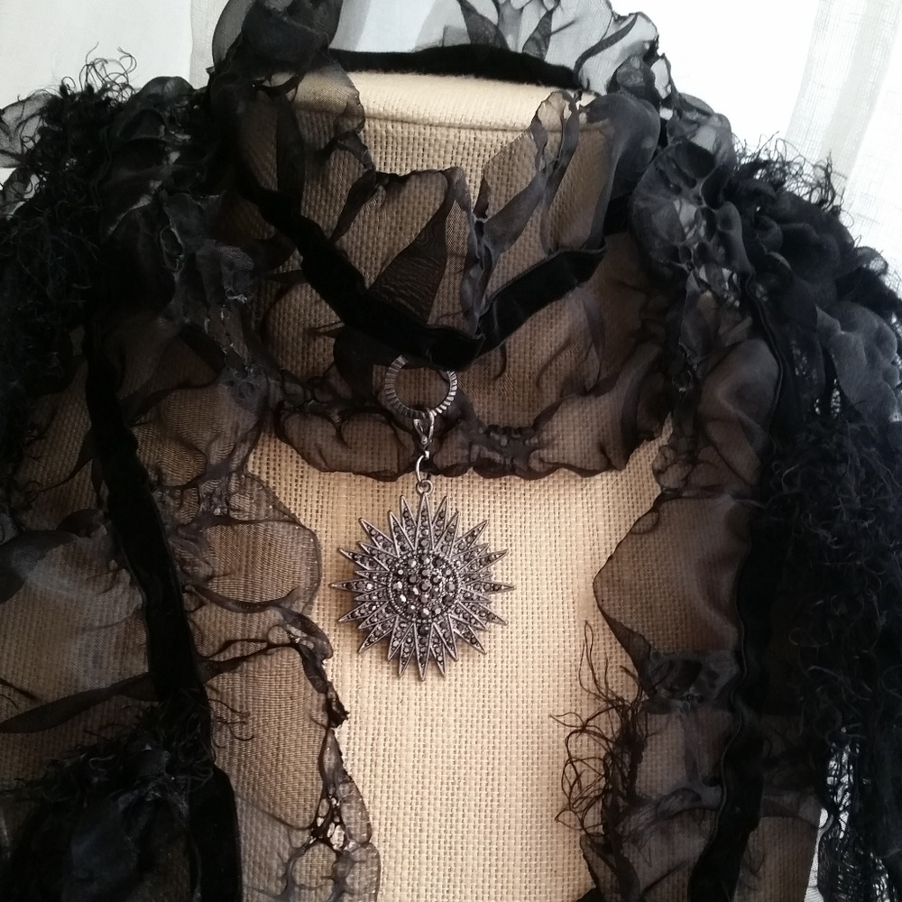 Gothic/Victorian-Look Black Wrap Boa Scarf Choker